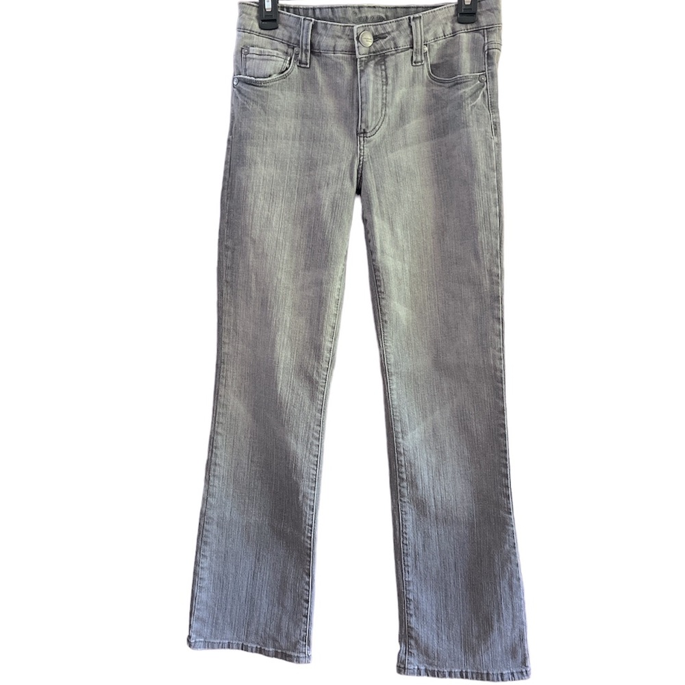Common Genes Women’s stretch gray color denim jeans straight leg size 4